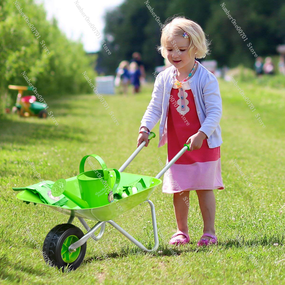 عربة يدوية خضراء للأطفال للعب  - مراجعة Kids Outdoor Activity Set وسعره